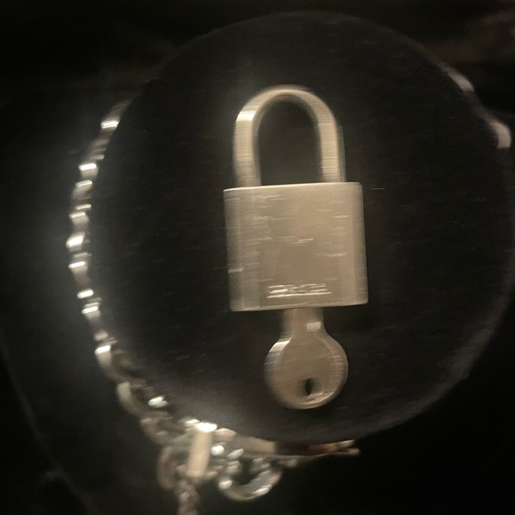 Silver belt chain with a Prada lock and key - Picture 14 of 15